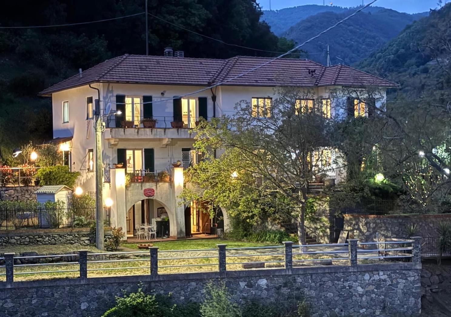 La Casa Sul Fiume Lejlighed Albisola Superiore Eksteriør billede